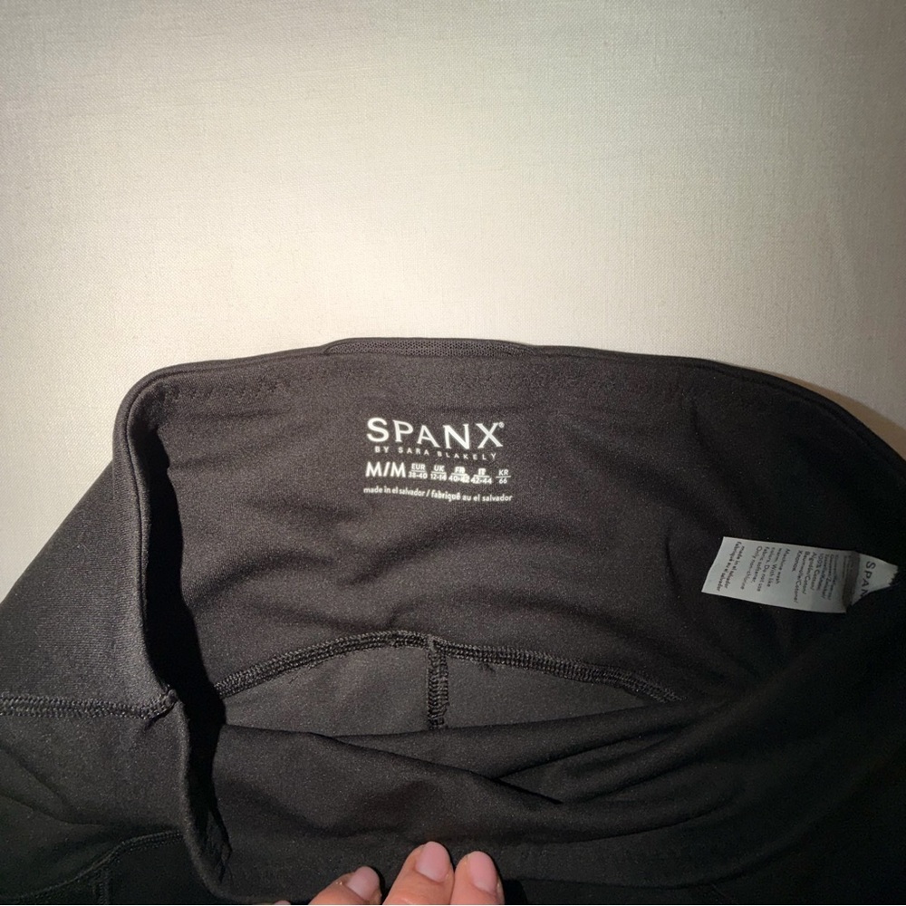 SPANX High Rise Shaping Leggings Black Womens Medium Compression Activewear M - Picture 7 of 11